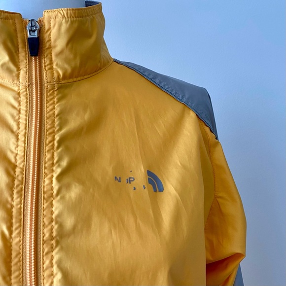 Vintage Windbreaker | NORTH FACE - Picture 13 of 16